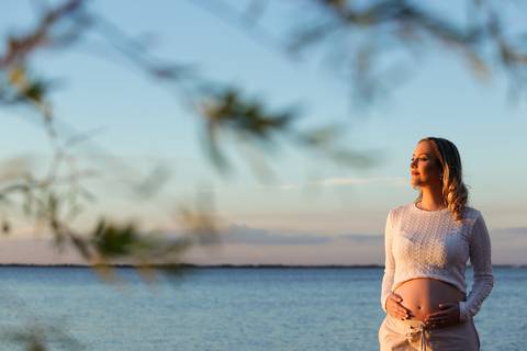 gravida-gravidez-gestacao-gravidos-gestante-gravidinha-maternidade-ensaiogravida-ensaiogestante-fotogestante-ensaio-gestante-externo-moderno-estudio-gravidivda-gestanteslindas-fotografo-fotografia-pgotographer-pregnant-porto-alegre-gravida-'