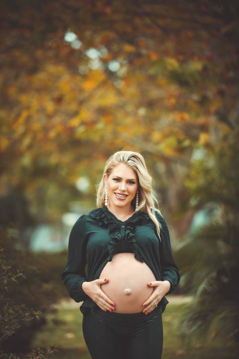 gravida-gravidez-gestacao-gravidos-gestante-gravidinha-maternidade-ensaiogravida-ensaiogestante-fotogestante-ensaio-gestante-externo-moderno-estudio-gravidivda-gestanteslindas-fotografo-fotografia-pgotographer-pregnant-porto-alegre-gravida-'