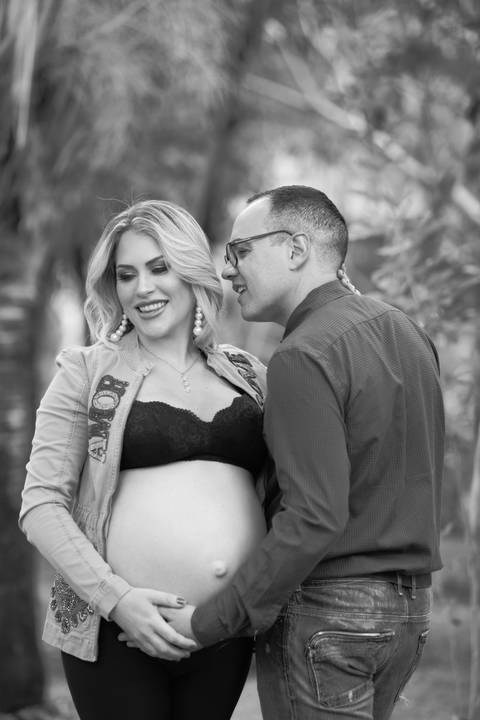 gravida-gravidez-gestacao-gravidos-gestante-gravidinha-maternidade-ensaiogravida-ensaiogestante-fotogestante-ensaio-gestante-externo-moderno-estudio-gravidivda-gestanteslindas-fotografo-fotografia-pgotographer-pregnant-porto-alegre-gravida-'