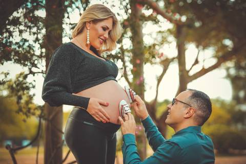 gravida-gravidez-gestacao-gravidos-gestante-gravidinha-maternidade-ensaiogravida-ensaiogestante-fotogestante-ensaio-gestante-externo-moderno-estudio-gravidivda-gestanteslindas-fotografo-fotografia-pgotographer-pregnant-porto-alegre-gravida-'