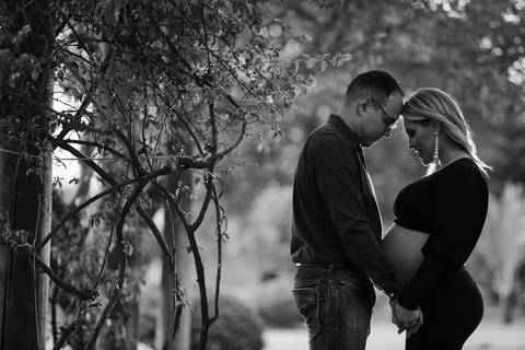 gravida-gravidez-gestacao-gravidos-gestante-gravidinha-maternidade-ensaiogravida-ensaiogestante-fotogestante-ensaio-gestante-externo-moderno-estudio-gravidivda-gestanteslindas-fotografo-fotografia-pgotographer-pregnant-porto-alegre-gravida-'