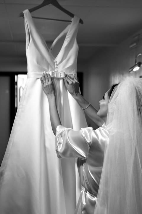 fotos-de-casamento-igreja-noiva-making-of-casal-noiva-noivo-fotografia-fotógrafo-porto-alegre-wedding-fotografo-profissional-vestido-de-noiva-penteado'