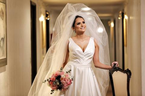 fotos-de-casamento-igreja-noiva-making-of-casal-noiva-noivo-fotografia-fotógrafo-porto-alegre-wedding-fotografo-profissional-vestido-de-noiva-penteado'