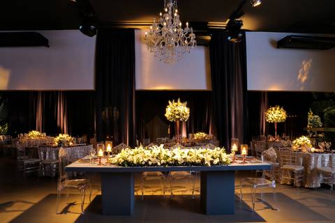 fotos-de-casamento-igreja-noiva-making-of-casal-noiva-noivo-fotografia-fotógrafo-porto-alegre-wedding-fotografo-profissional-vestido-de-noiva-penteado'