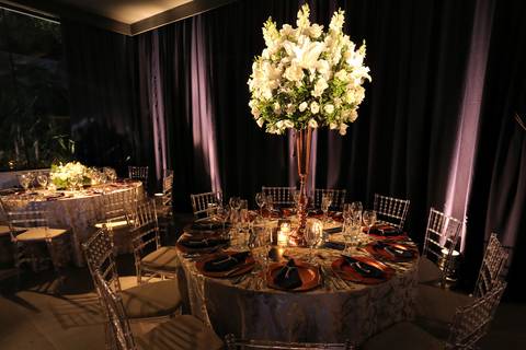 fotos-de-casamento-igreja-noiva-making-of-casal-noiva-noivo-fotografia-fotógrafo-porto-alegre-wedding-fotografo-profissional-vestido-de-noiva-penteado'