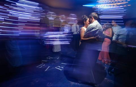 fotos-de-casamento-igreja-noiva-making-of-casal-noiva-noivo-fotografia-fotógrafo-porto-alegre-wedding-fotografo-profissional-vestido-de-noiva-penteado'