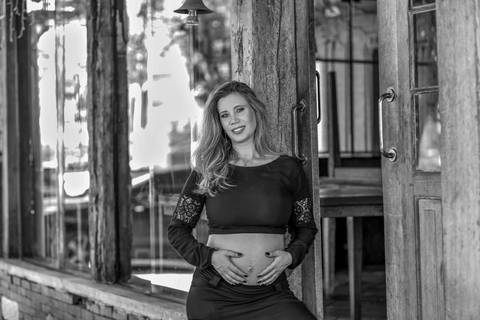 gravida-gravidez-gestacao-gravidos-gestante-gravidinha-maternidade-ensaiogravida-ensaiogestante-fotogestante-ensaio-gestante-externo-moderno-estudio-gravidivda-gestanteslindas-fotografo-fotografia-pgotographer-pregnant-porto-alegre-gravida-'