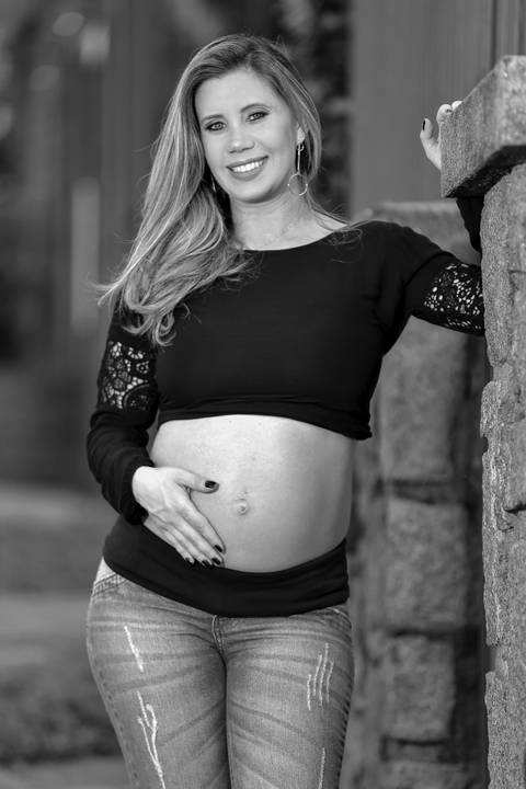 gravida-gravidez-gestacao-gravidos-gestante-gravidinha-maternidade-ensaiogravida-ensaiogestante-fotogestante-ensaio-gestante-externo-moderno-estudio-gravidivda-gestanteslindas-fotografo-fotografia-pgotographer-pregnant-porto-alegre-gravida-'