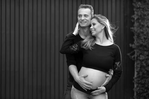 gravida-gravidez-gestacao-gravidos-gestante-gravidinha-maternidade-ensaiogravida-ensaiogestante-fotogestante-ensaio-gestante-externo-moderno-estudio-gravidivda-gestanteslindas-fotografo-fotografia-pgotographer-pregnant-porto-alegre-gravida-'