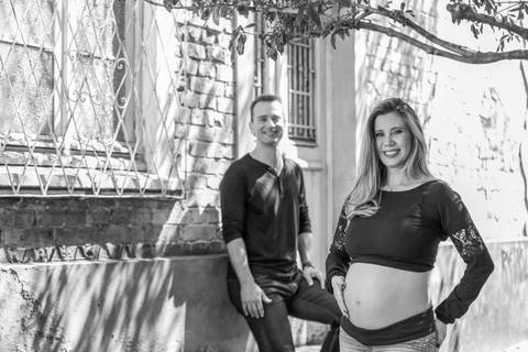 gravida-gravidez-gestacao-gravidos-gestante-gravidinha-maternidade-ensaiogravida-ensaiogestante-fotogestante-ensaio-gestante-externo-moderno-estudio-gravidivda-gestanteslindas-fotografo-fotografia-pgotographer-pregnant-porto-alegre-gravida-'