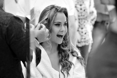 fotos-de-casamento-fotos-noiva-making-of-porto-alegre-casal-noiva-noivo-fotos-fotografia-fotógrafo-porto-alegre-wedding-porto-alegre-fotografo-profissional-vestido-de-noiva-penteado-noiva-casamento'