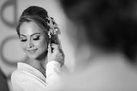 fotos-de-casamento-fotos-noiva-making-of-porto-alegre-casal-noiva-noivo-fotos-fotografia-fotógrafo-porto-alegre-wedding-porto-alegre-fotografo-profissional-vestido-de-noiva-penteado-noiva-casamento'