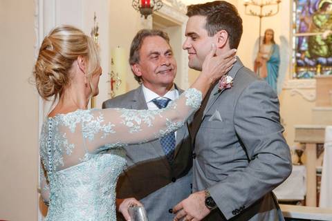 fotos-de-casamento-fotos-noiva-making-of-porto-alegre-casal-noiva-noivo-fotos-fotografia-fotógrafo-porto-alegre-wedding-porto-alegre-fotografo-profissional-vestido-de-noiva-penteado-noiva-casamento'