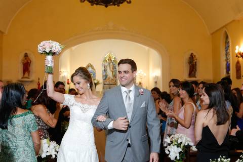 fotos-de-casamento-fotos-noiva-making-of-porto-alegre-casal-noiva-noivo-fotos-fotografia-fotógrafo-porto-alegre-wedding-porto-alegre-fotografo-profissional-vestido-de-noiva-penteado-noiva-casamento'