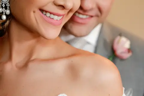 fotos-de-casamento-fotos-noiva-making-of-porto-alegre-casal-noiva-noivo-fotos-fotografia-fotógrafo-porto-alegre-wedding-porto-alegre-fotografo-profissional-vestido-de-noiva-penteado-noiva-casamento'