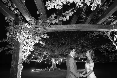 fotos-de-casamento-fotos-noiva-making-of-porto-alegre-casal-noiva-noivo-fotos-fotografia-fotógrafo-porto-alegre-wedding-porto-alegre-fotografo-profissional-vestido-de-noiva-penteado-noiva-casamento'