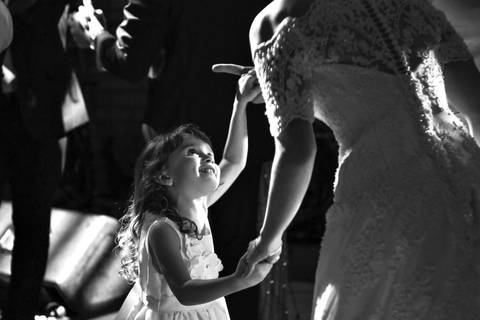 fotos-de-casamento-fotos-noiva-making-of-porto-alegre-casal-noiva-noivo-fotos-fotografia-fotógrafo-porto-alegre-wedding-porto-alegre-fotografo-profissional-vestido-de-noiva-penteado-noiva-casamento'