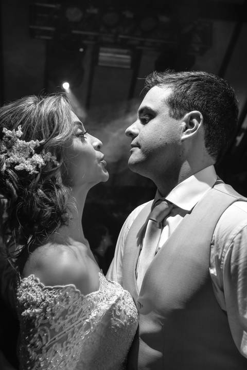 fotos-de-casamento-fotos-noiva-making-of-porto-alegre-casal-noiva-noivo-fotos-fotografia-fotógrafo-porto-alegre-wedding-porto-alegre-fotografo-profissional-vestido-de-noiva-penteado-noiva-casamento'