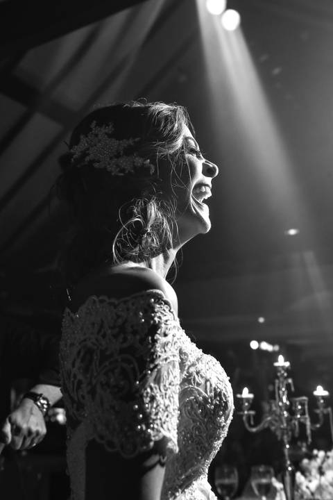 fotos-de-casamento-fotos-noiva-making-of-porto-alegre-casal-noiva-noivo-fotos-fotografia-fotógrafo-porto-alegre-wedding-porto-alegre-fotografo-profissional-vestido-de-noiva-penteado-noiva-casamento'