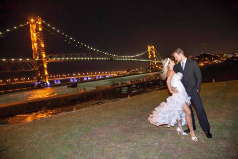 Ensaio de Pré wedding em Florianóplois-Santo Antônio de Lisboa-Ensaio na Praia de Santa Catarina-Por do Sol na Santo Antônio de Lisboa-Igreja Santo Antônio de Lisboa-Ponte Hercílio Luz'