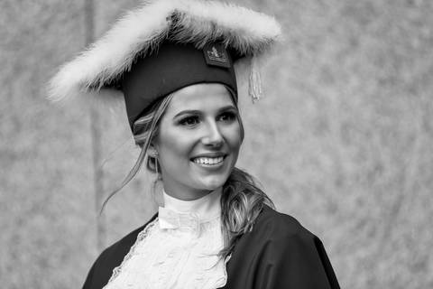 Fotógrafo de formatura em Porto Alegre; fotografo de formatura; Fotografia de Formatura; cobertura de formatura na UFRGS; Fotografia em preto e braco'