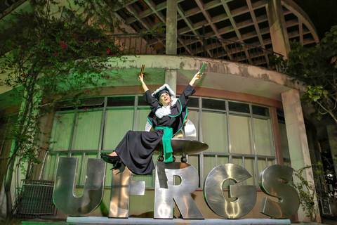 Fotógrafo de formatura em Porto Alegre; fotografo de formatura; Fotografia de Formatura; cobertura de formatura na UFRGS'