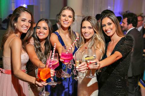 Fotógrafo de formatura em Porto Alegre; fotografo de formatura; Fotografia de Formatura; Festa de formatura; '