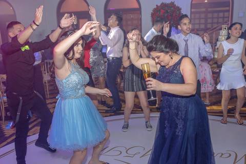 foto-fotos-fotografia-photo-shoot-foto15anos-festa-festalinda-festa15anos-debut-debutante-debutando-2019-2020-maquiagem-teen-jovem-making-og-aniversario-quinzeanos-quinze-fifteen-party-fotografo-fotografos-fabio-martins-porto-alegre-associação-banco do br'