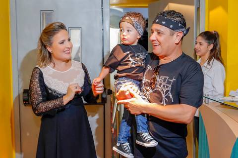 festa-de-aniversario-infantil-de-ROCK’n’ROLL-feita-por-fabio-martins-fotografo-de-porto-alegre-Party Room Kids-festa linda-fotografo infantil '