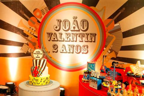 festa-de-aniversario-infantil-de-ROCK’n’ROLL-feita-por-fabio-martins-fotografo-de-porto-alegre-Party Room Kids-festa linda-fotografo infantil '