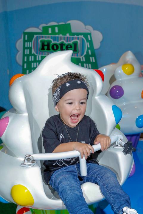 festa-de-aniversario-infantil-de-ROCK’n’ROLL-feita-por-fabio-martins-fotografo-de-porto-alegre-Party Room Kids-festa linda-fotografo infantil '