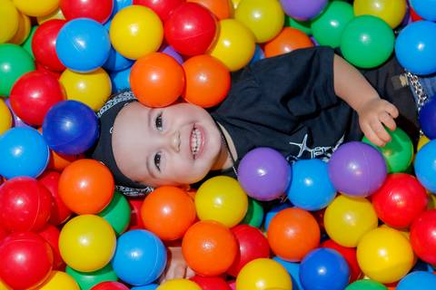 festa-de-aniversario-infantil-de-ROCK’n’ROLL-feita-por-fabio-martins-fotografo-de-porto-alegre-Party Room Kids-festa linda-fotografo infantil '