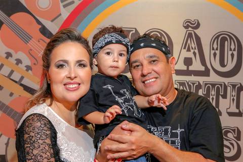 festa-de-aniversario-infantil-de-ROCK’n’ROLL-feita-por-fabio-martins-fotografo-de-porto-alegre-Party Room Kids-festa linda-fotografo infantil '