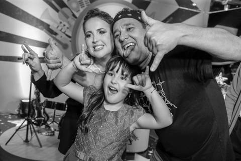 festa-de-aniversario-infantil-de-ROCK’n’ROLL-feita-por-fabio-martins-fotografo-de-porto-alegre-Party Room Kids-festa linda-fotografo infantil '