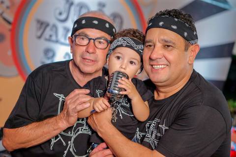 festa-de-aniversario-infantil-de-ROCK’n’ROLL-feita-por-fabio-martins-fotografo-de-porto-alegre-Party Room Kids-festa linda-fotografo infantil '