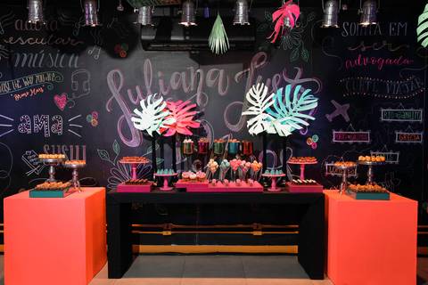 Porto Alegre – Fotos – Fotos de 15 anos – festa de 15 anos – festa linda de 15 anos – fotógrafo Fábio Martins– Muller Festa – Debutantes em Porto Alegre – Mullerfestas – festa neon – melhor festa de 15 anos '