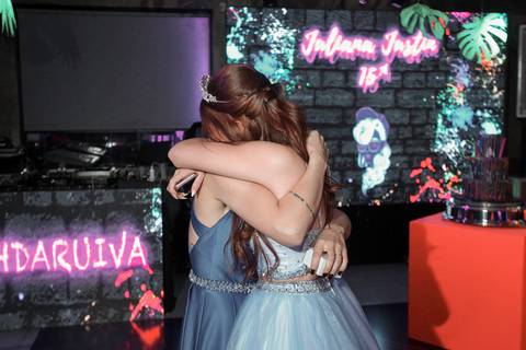 Porto Alegre – Fotos – Fotos de 15 anos – festa de 15 anos – festa linda de 15 anos – fotógrafo Fábio Martins– Muller Festa – Debutantes em Porto Alegre – Mullerfestas – festa neon – melhor festa de 15 anos '