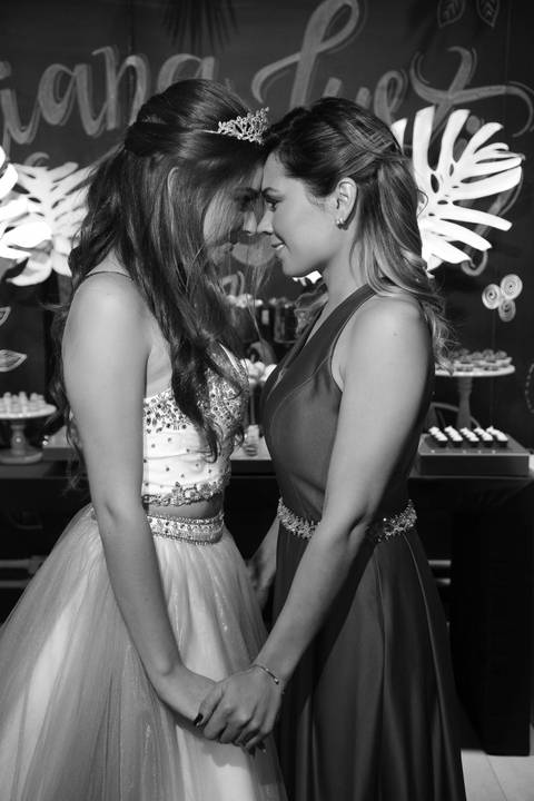 Porto Alegre – Fotos – Fotos de 15 anos – festa de 15 anos – festa linda de 15 anos – fotógrafo Fábio Martins– Muller Festa – Debutantes em Porto Alegre – Mullerfestas – festa neon – melhor festa de 15 anos '