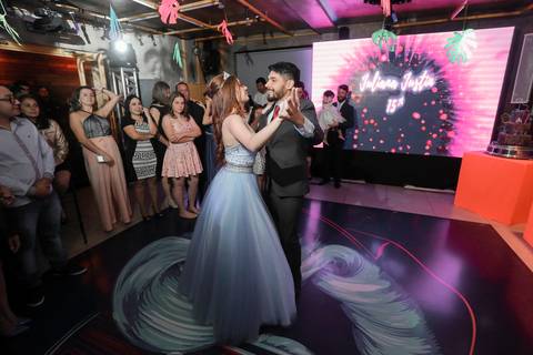 Porto Alegre – Fotos – Fotos de 15 anos – festa de 15 anos – festa linda de 15 anos – fotógrafo Fábio Martins– Muller Festa – Debutantes em Porto Alegre – Mullerfestas – festa neon – melhor festa de 15 anos '