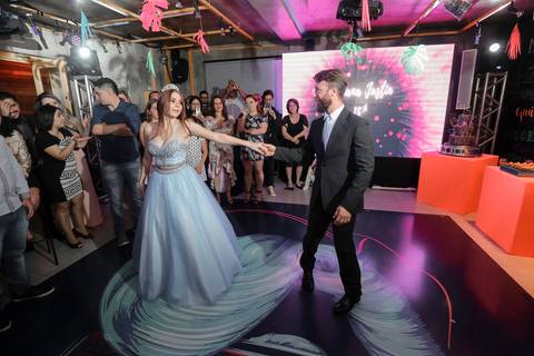 Porto Alegre – Fotos – Fotos de 15 anos – festa de 15 anos – festa linda de 15 anos – fotógrafo Fábio Martins– Muller Festa – Debutantes em Porto Alegre – Mullerfestas – festa neon – melhor festa de 15 anos '