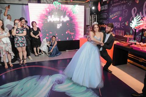 Porto Alegre – Fotos – Fotos de 15 anos – festa de 15 anos – festa linda de 15 anos – fotógrafo Fábio Martins– Muller Festa – Debutantes em Porto Alegre – Mullerfestas – festa neon – melhor festa de 15 anos '