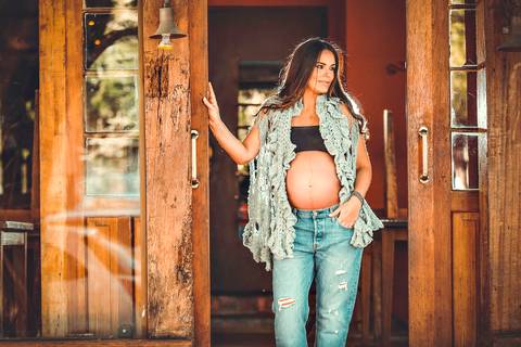 Book de Gestante - Urbano  - Porto Alegre - gravida-gestacao-gravidos-gestante-gravidinha-maternidade-ensaiogravida-ensaiogestante-fotogestante-ensaio-gestante-externo-moderno-estudio-gravidivda-gestanteslindas-fotografo-fotografia-pgotographer-pre'