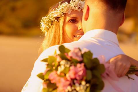 pré wedding - ensaio de pré wedding - fotos na praia - fotos na praia de torres - fotos de casal - fotos românticas - por do sol'