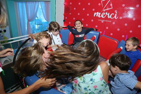 festa-de-aniversario-infantil-feita-por-fabio-martins-fotografo-de-porto-alegre-merci-festa linda-fotografo infantil -  melhores fotos de aniversário '