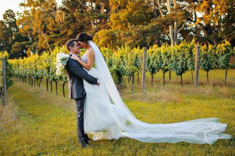 Fotógrafo de casamento em Porto Alegre - fotografo de casamento - melhor fotografo de casamento - vinícola laurentia – casamento lindo – casamento na fazenda – casamento de dia – casamento ao por do sol – por do sol lindo – melhores casamento de dia '