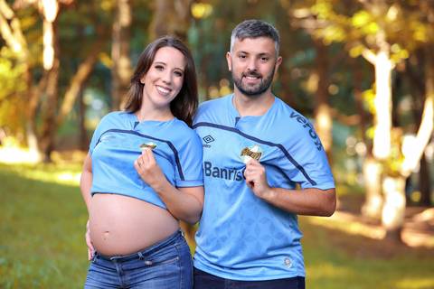 ensaio de gestante – book de gestante – fotografo de gestante – book de gestante na natureza – gestante no por sol – praça linda de porto alegre – lindas fotos de gestante com por do sol – Fábio Martins fotografo de gestante – gestante em casa '