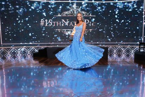 Porto Alegre – Fotos – Fotos de 15 anos – festa de 15 anos – festa linda de 15 anos – fotógrafo Fábio Martins– casa vetro – Debutantes em Porto Alegre – rafaela scazilli eventos – festa neon – melhor festa de 15 anos '