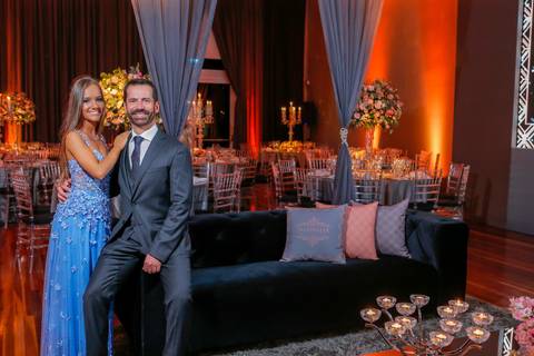 Porto Alegre – Fotos – Fotos de 15 anos – festa de 15 anos – festa linda de 15 anos – fotógrafo Fábio Martins– casa vetro – Debutantes em Porto Alegre – rafaela scazilli eventos – festa neon – melhor festa de 15 anos '