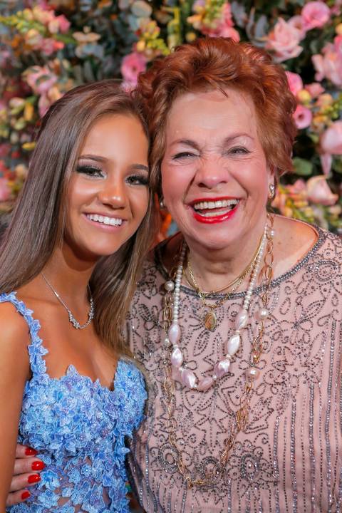 Porto Alegre – Fotos – Fotos de 15 anos – festa de 15 anos – festa linda de 15 anos – fotógrafo Fábio Martins– casa vetro – Debutantes em Porto Alegre – rafaela scazilli eventos – festa neon – melhor festa de 15 anos '