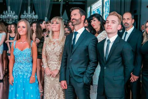 Porto Alegre – Fotos – Fotos de 15 anos – festa de 15 anos – festa linda de 15 anos – fotógrafo Fábio Martins– casa vetro – Debutantes em Porto Alegre – rafaela scazilli eventos – festa neon – melhor festa de 15 anos '